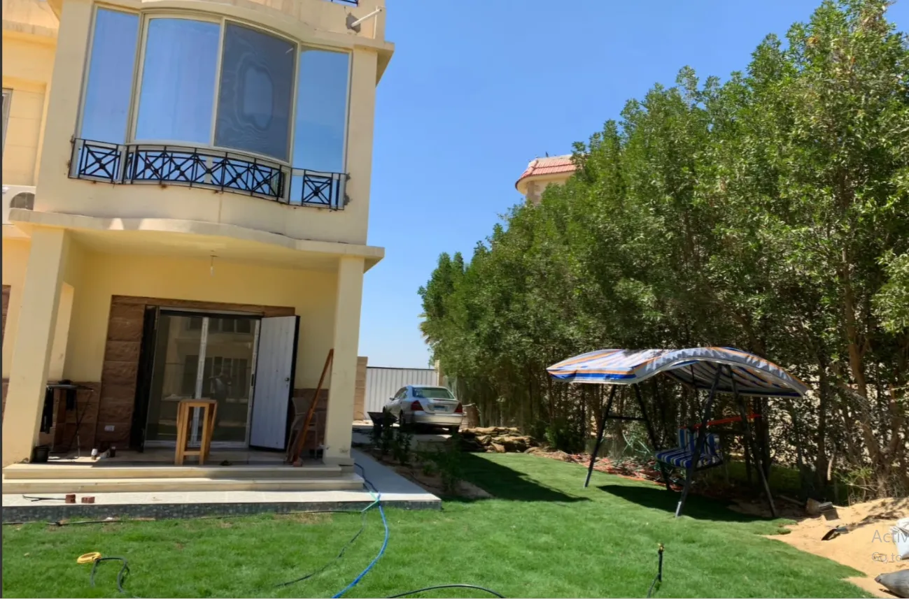 Villa for sale in Golf Solimania in New Sphinx of 312 m² with 4 bedrooms