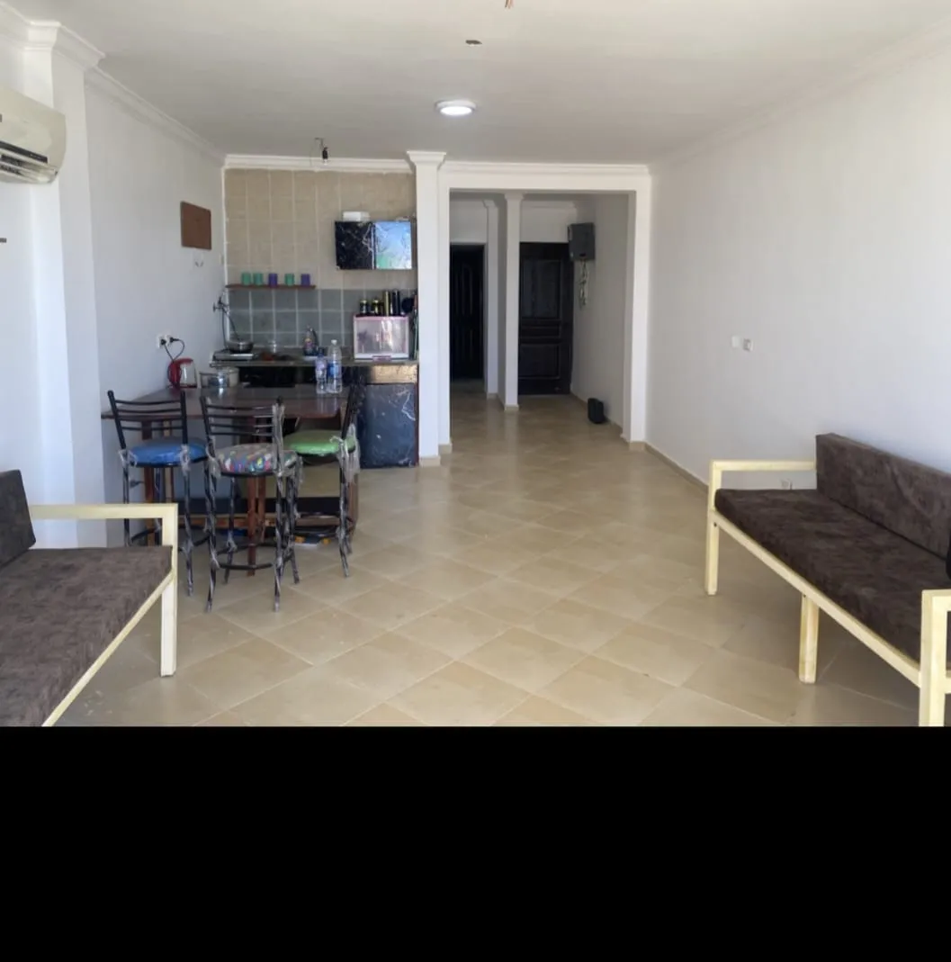 Chalet for sale in Emirates Heights in Ras El Hekma of 100 m² with 2 bedrooms