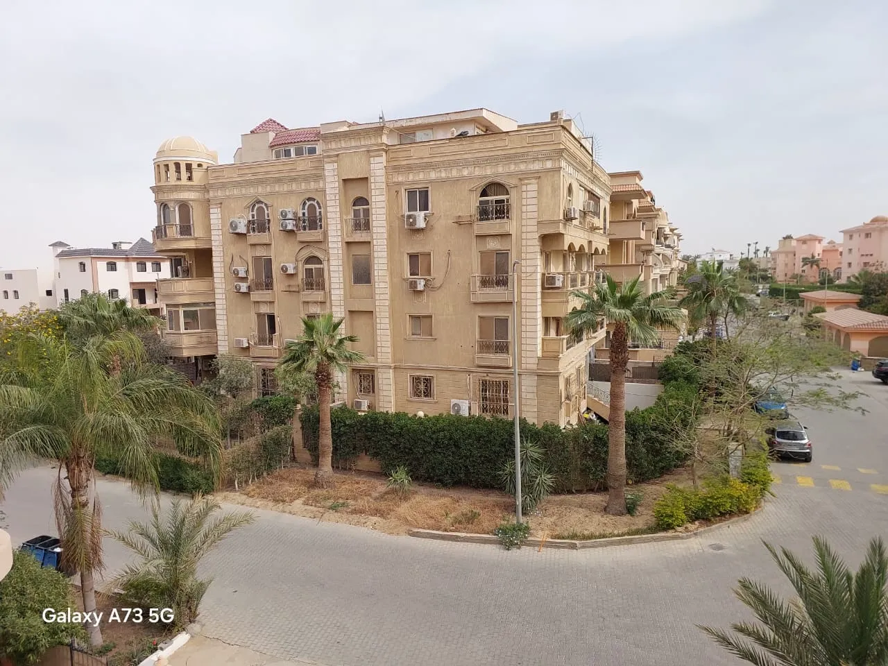 Apartment for sale in Dream Land in 6th of October City of 350 m² with 4 bedrooms