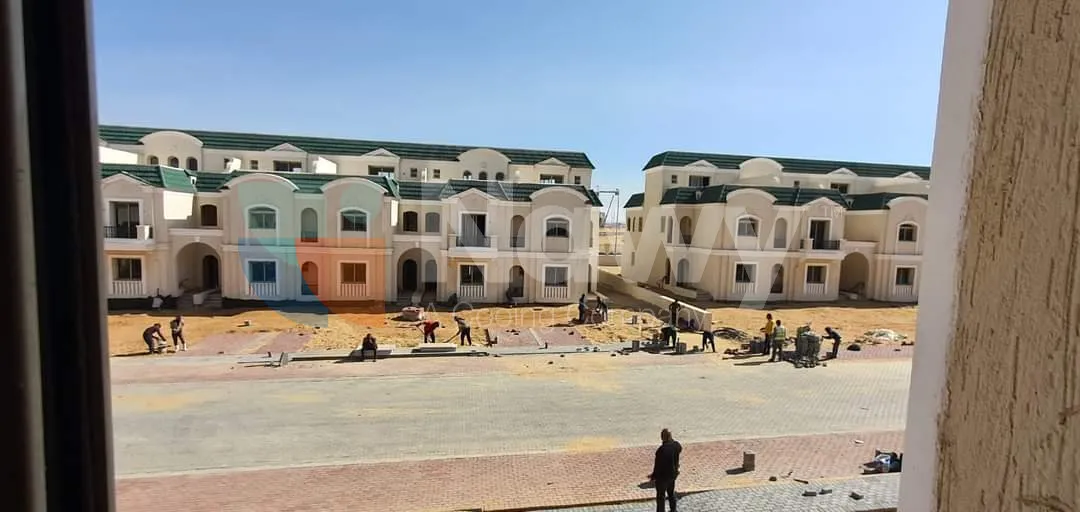  للبيع في لا أفينير في  بمساحة 0 م² تتكون من 0 غرف