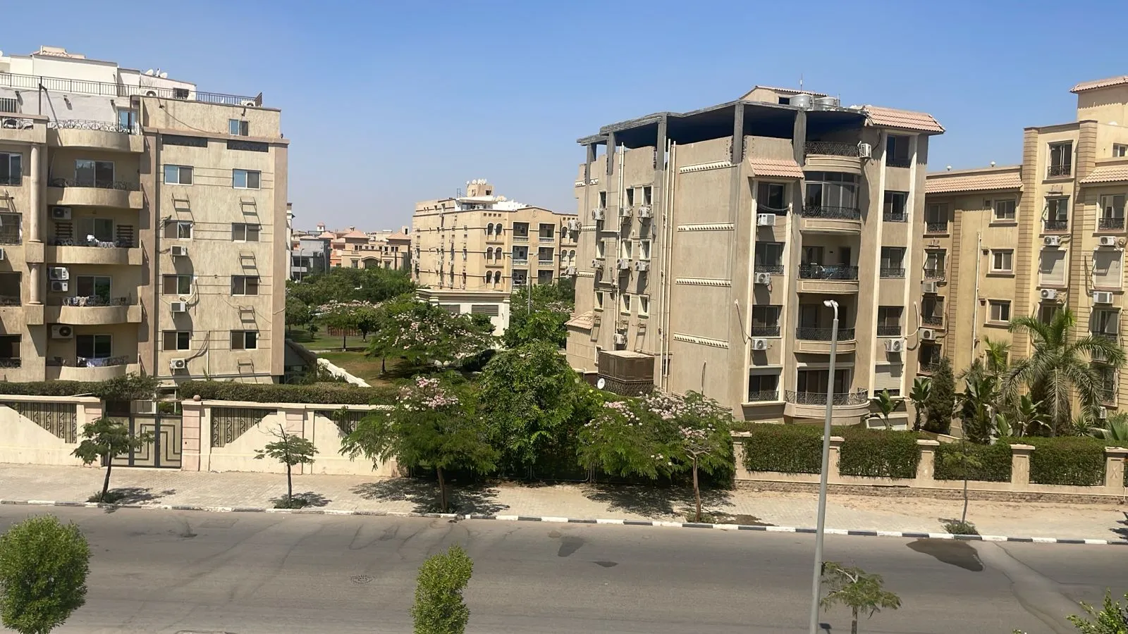 Apartment for sale in Beverly Hills in 6th of October City of 200 m² with 3 bedrooms