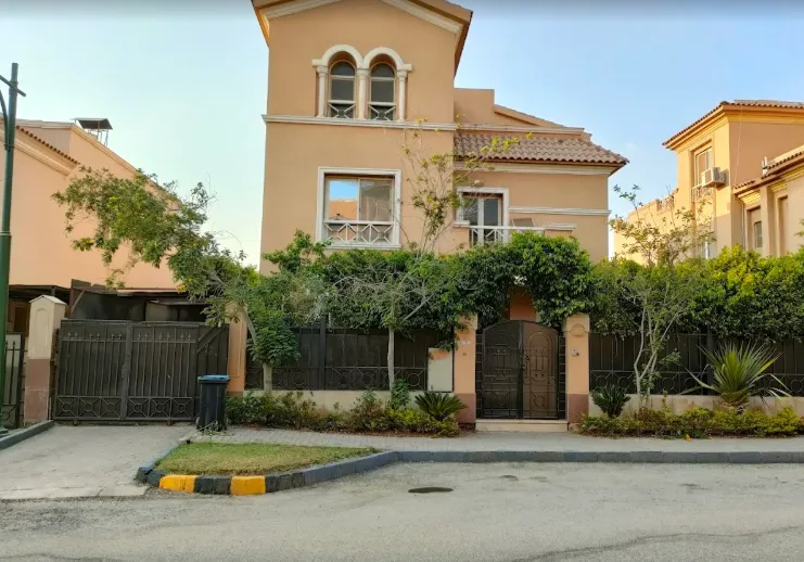 Villa for sale in Katameya Hills in New Cairo of 410 m² with 4 bedrooms