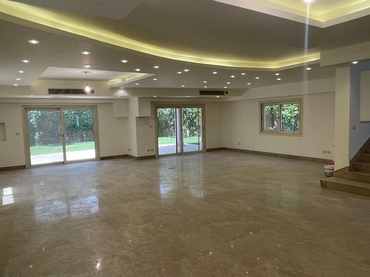 Villa for sale in Katameya Hills in New Cairo of 410 m² with 4 bedrooms