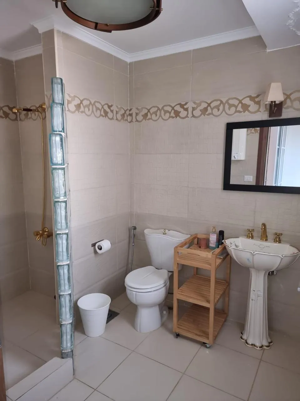 Villa for sale in Hacienda Bay in Sidi Abdel Rahman of 298 m² with 5 bedrooms