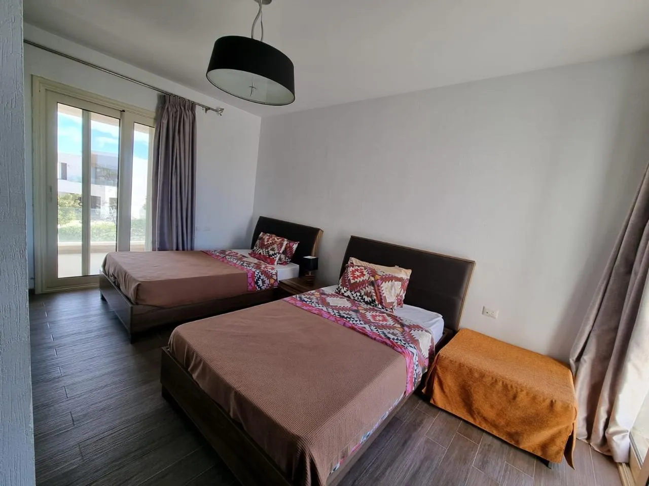 Villa for sale in Hacienda Bay in Sidi Abdel Rahman of 298 m² with 5 bedrooms