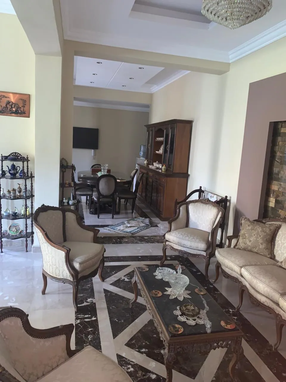 Villa for sale in Hyde Park in 6th settlement of 480 m² with 5 bedrooms