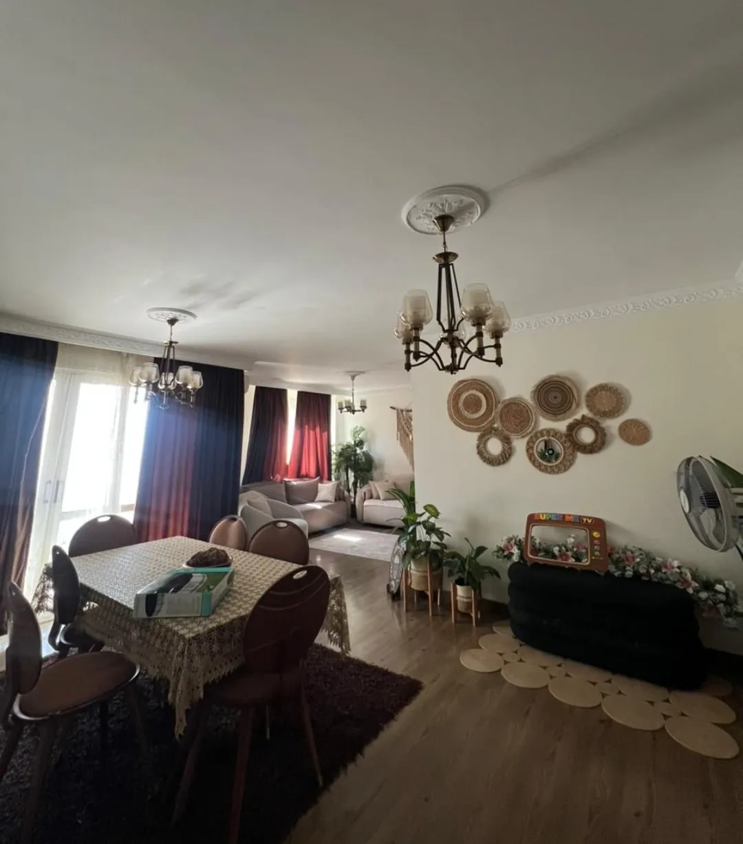 Apartment for sale in El Rehab in New Cairo of 135 m² with 3 bedrooms