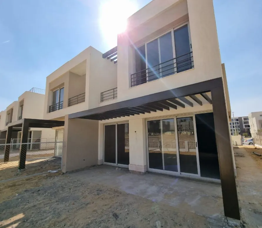 Twinhouse for sale in Palm Hills New Cairo in New Cairo of 300 m² with 4 bedrooms