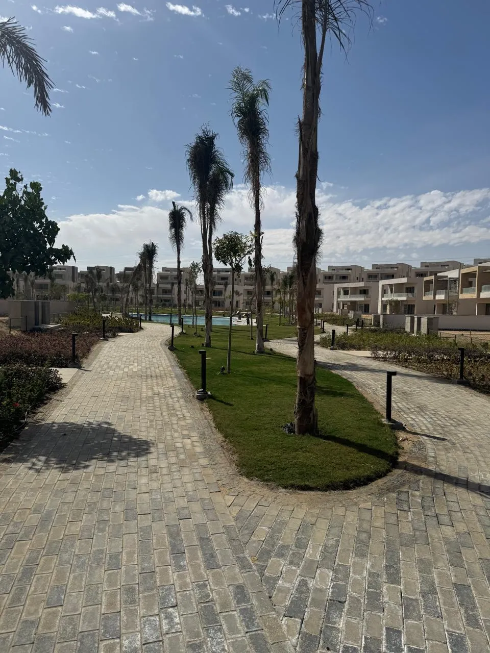 Townhouse for sale in Hadaba in 6th of October City of 322 m² with 3 bedrooms