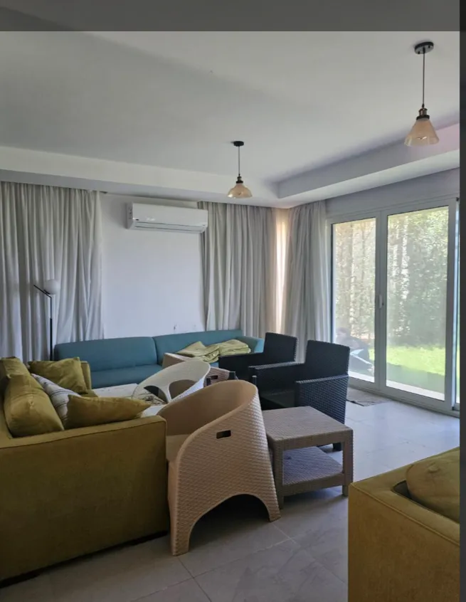 Villa for sale in Marsa Baghush in Sidi Heneish of 300 m² with 4 bedrooms