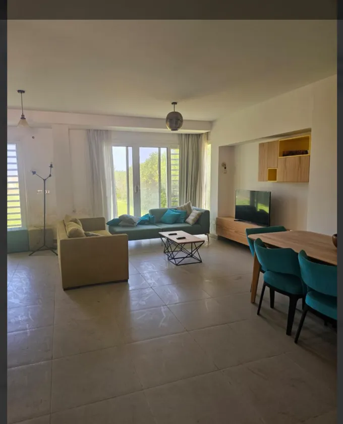 Villa for sale in Marsa Baghush in Sidi Heneish of 300 m² with 4 bedrooms
