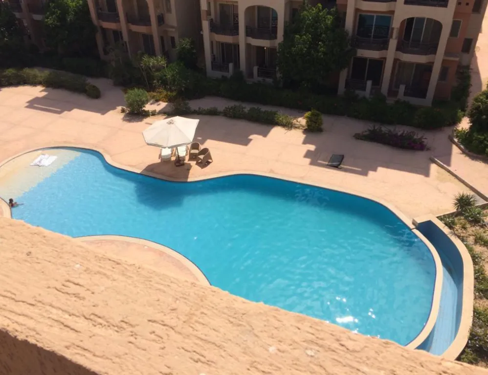 Chalet for sale in Emirates Heights in Ras El Hekma of 100 m² with 2 bedrooms