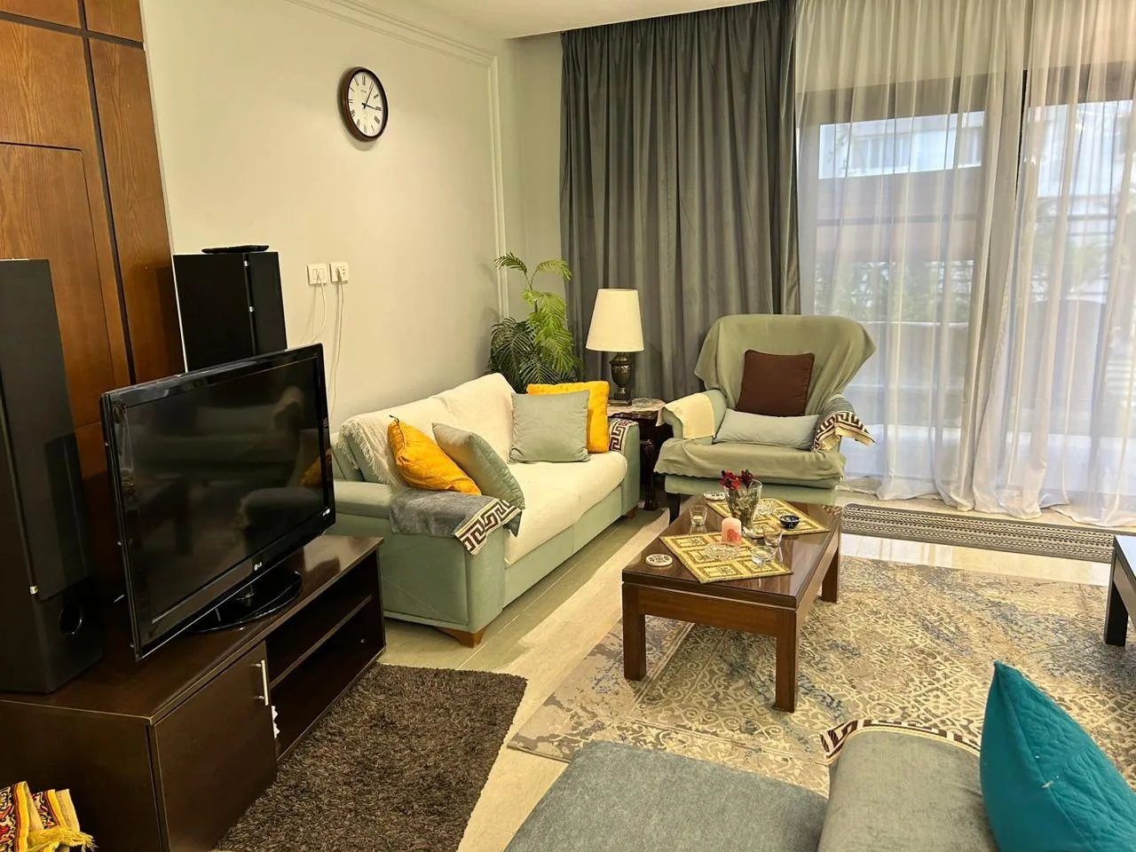 Townhouse for sale in Hyde Park in 6th settlement of 160 m² with 2 bedrooms