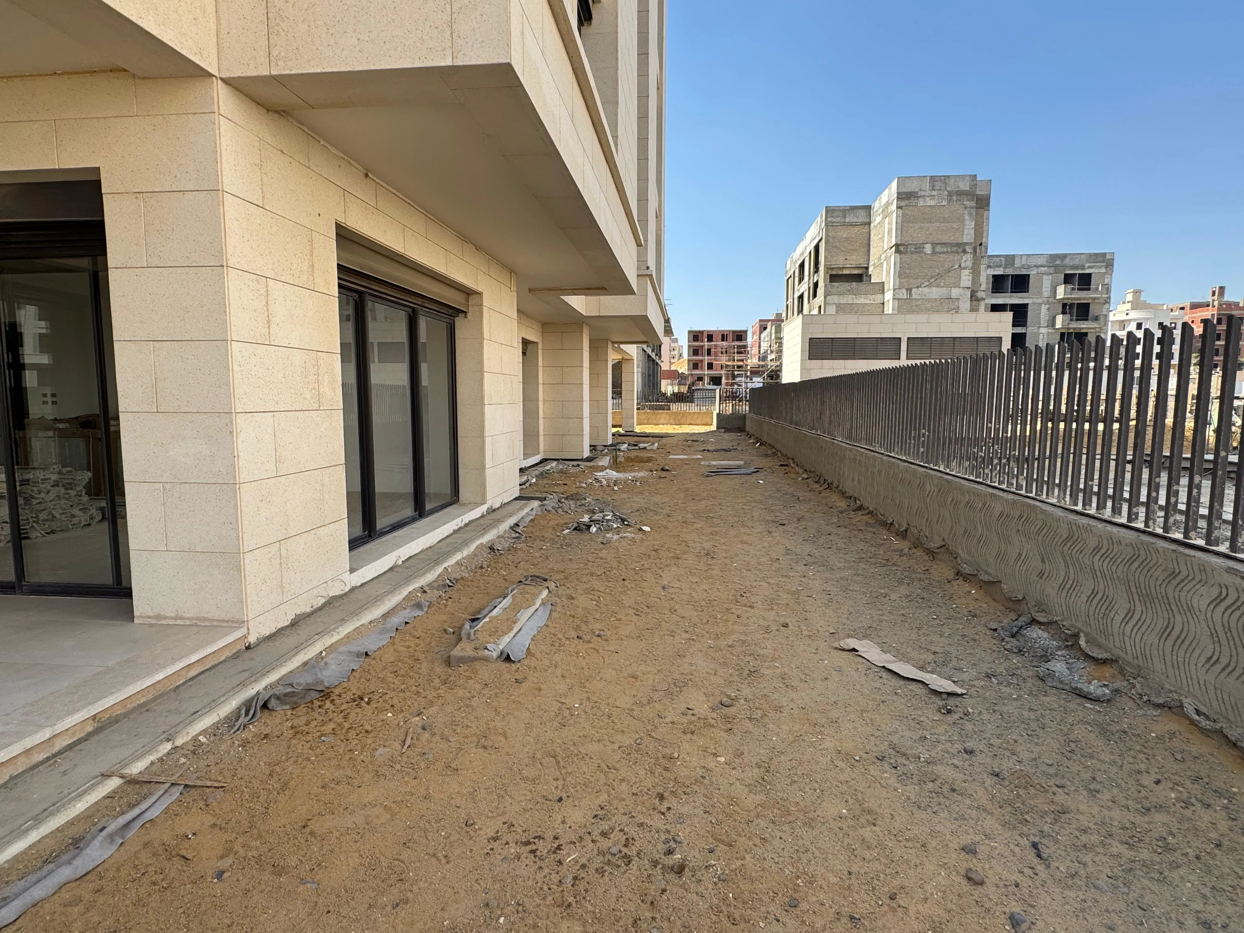 Apartment for sale in Katameya Creeks in New Cairo of 295 m² with 3 bedrooms