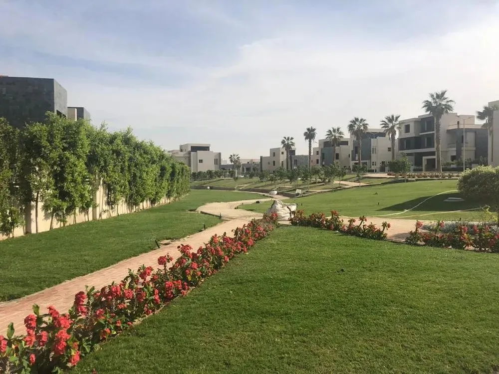 Twinhouse for sale in Al Karma 4 in Northern Expansion of 400 m² with 4 bedrooms