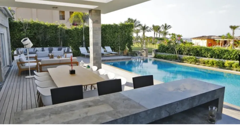 Chalet for sale in Almaza Bay in Sidi Heneish of 137 m² with 2 bedrooms