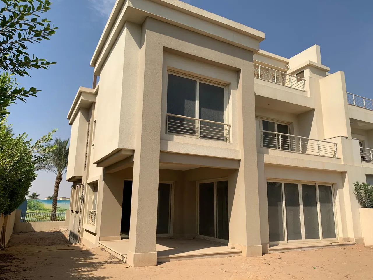 Twinhouse for sale in Cairo Festival City in New Cairo of 308 m² with 4 bedrooms