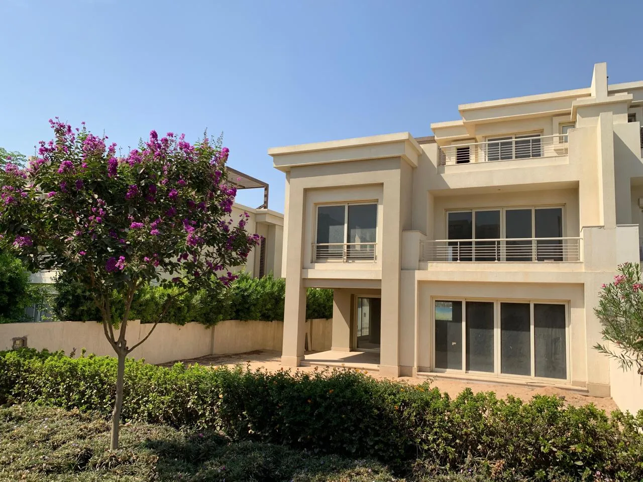 Twinhouse for sale in Cairo Festival City in New Cairo of 308 m² with 4 bedrooms