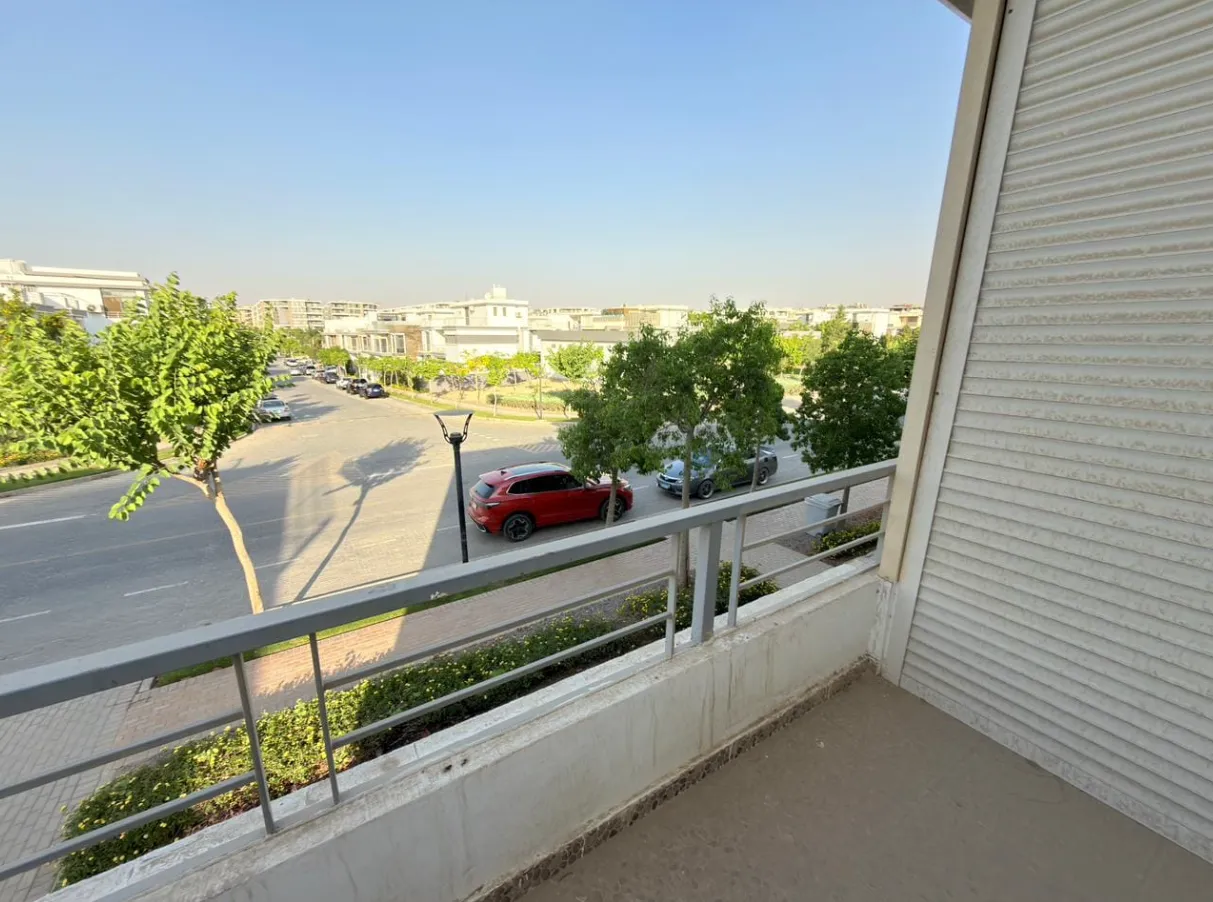 Townhouse for sale in Taj City in New Cairo of 215 m² with 3 bedrooms