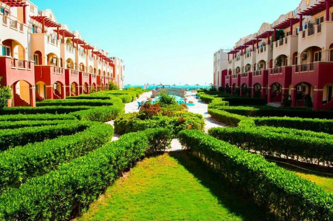 Apartment for sale in Lasirena Sokhna Resort in Ain Sokhna of 60 m² with 2 bedrooms