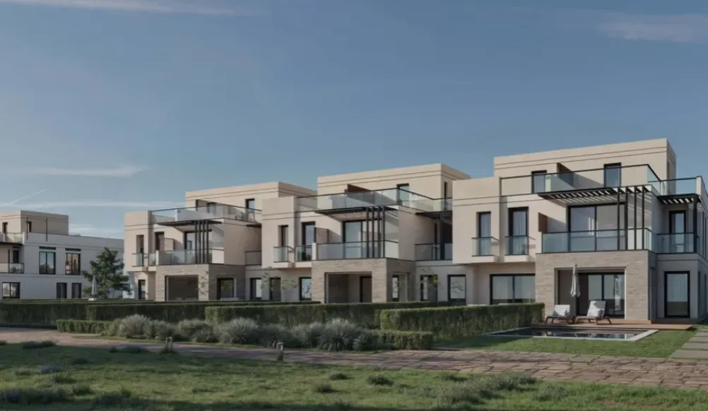 Townhouse for sale in Hyde Park Central in 6th settlement of 212 m² with 3 bedrooms