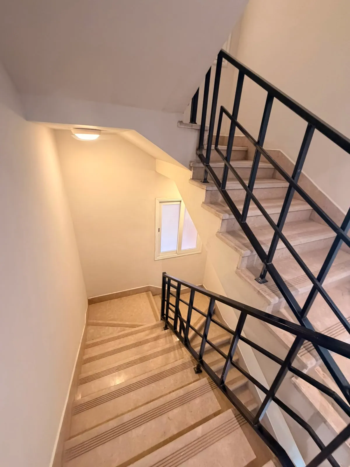 Apartment for sale in Hyde Park in 6th settlement of 132 m² with 2 bedrooms