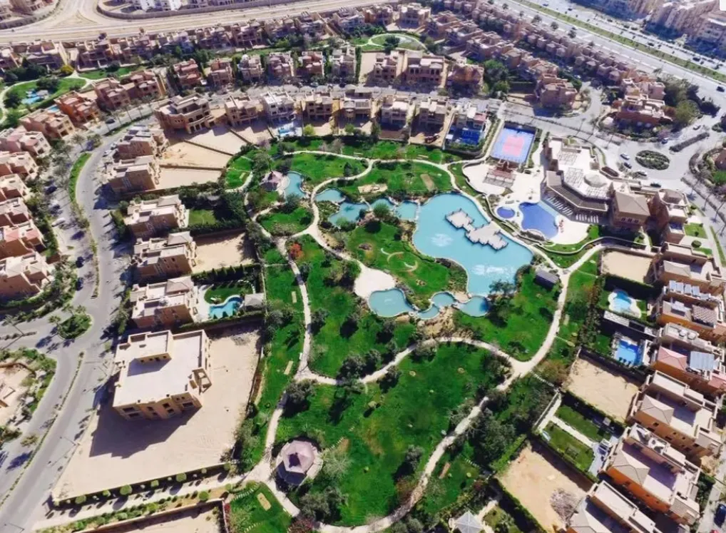 Villa for sale in Bellagio in New Cairo of 647 m² with 6 bedrooms