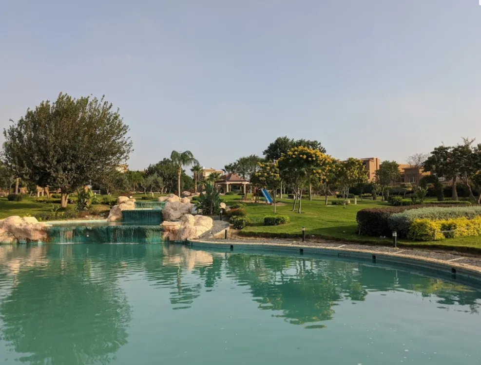 Villa for sale in Bellagio in New Cairo of 647 m² with 6 bedrooms