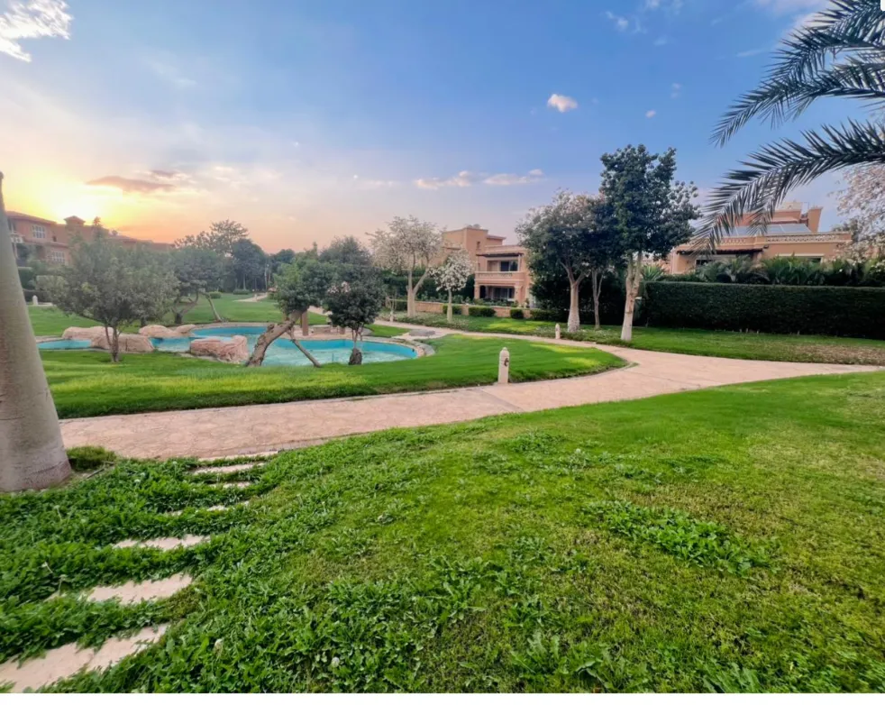Villa for sale in Bellagio in New Cairo of 647 m² with 6 bedrooms