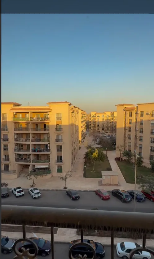 Apartment for sale in El Rehab in New Cairo of 99 m² with 2 bedrooms