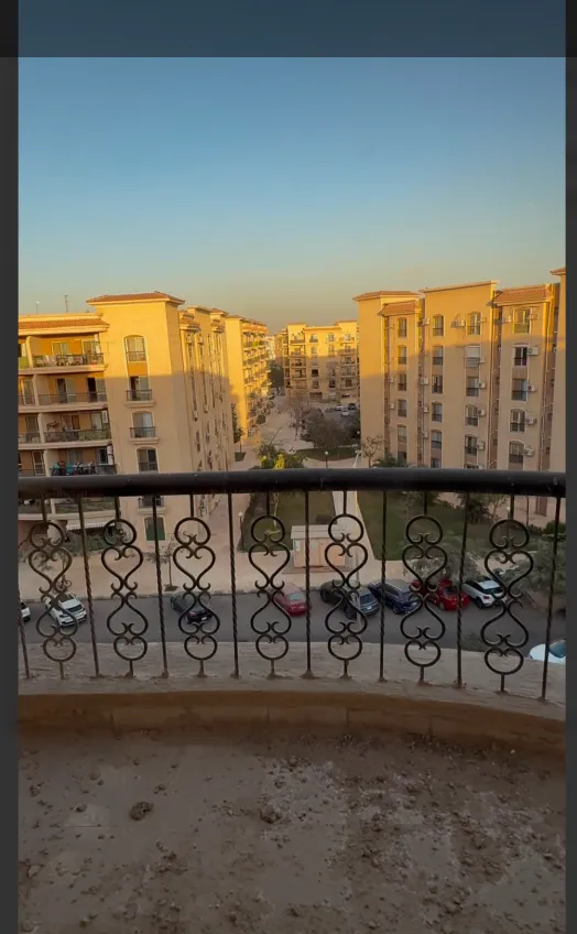 Apartment for sale in El Rehab in New Cairo of 99 m² with 2 bedrooms