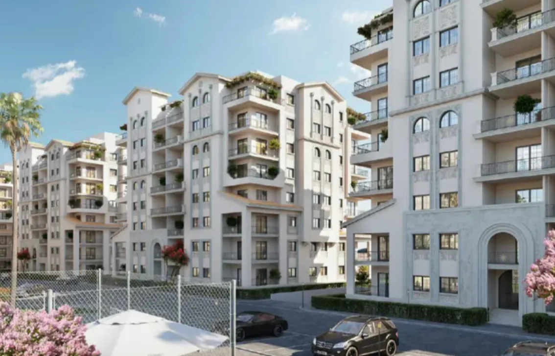 Apartment for sale in Catalan in New Capital City of 175 m² with 3 bedrooms