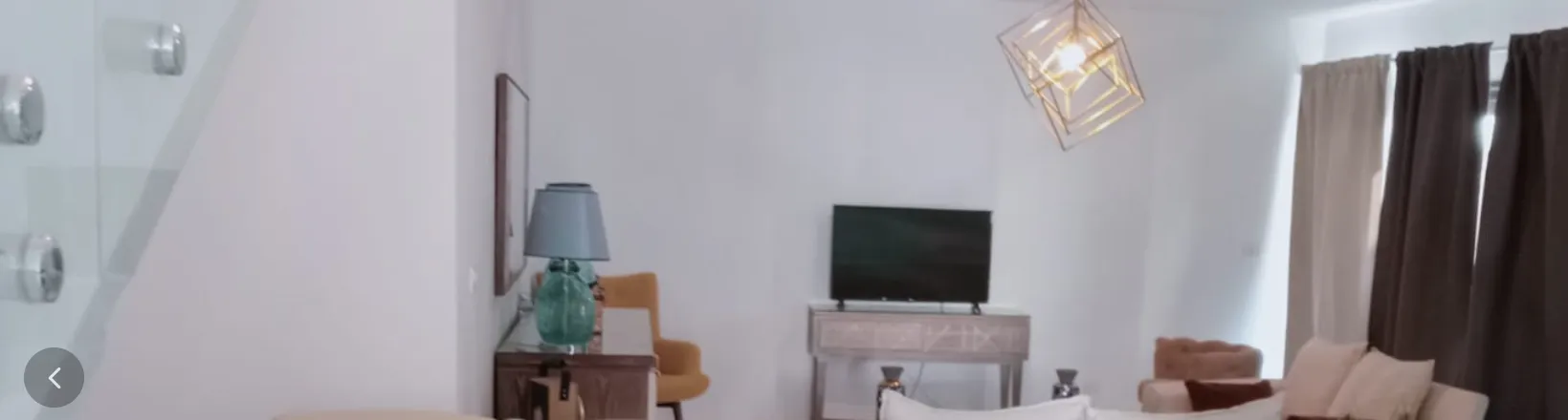 للبيع في جي كريبز في بمساحة 0 م² تتكون من 0 غرف