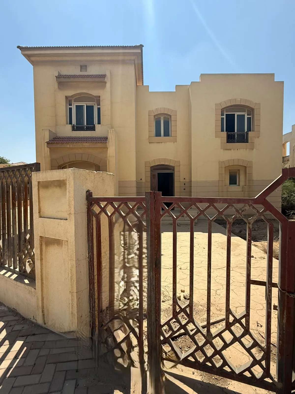 Villa for sale in Gardenia Park 2 in 6th of October City of 340 m² with 4 bedrooms