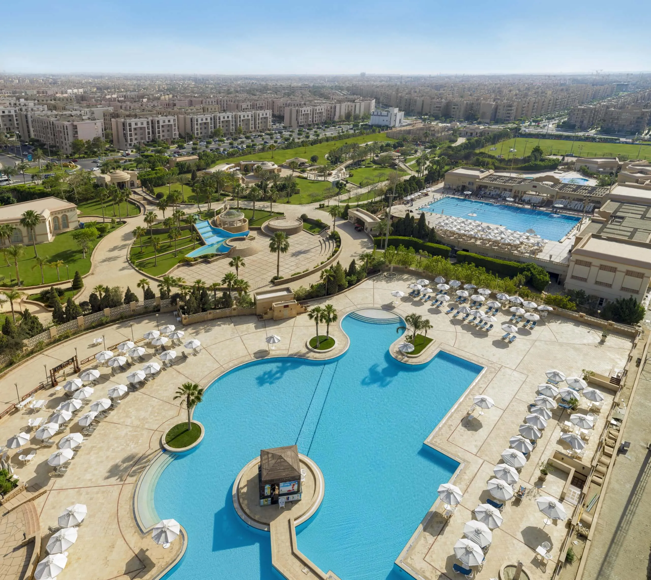Apartment for sale in El Rehab in New Cairo of 99 m² with 2 bedrooms
