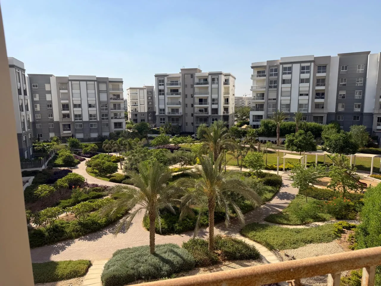 Apartment for sale in Hyde Park in New Cairo of 187 m² with 3 bedrooms