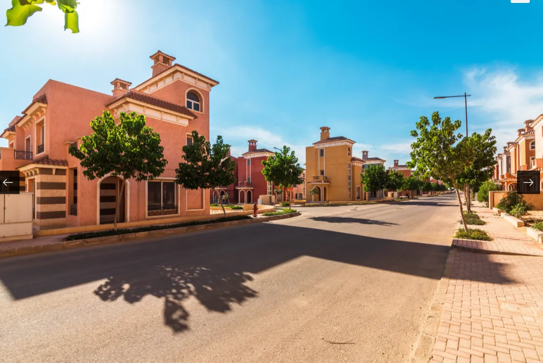 Twinhouse for sale in Nyoum October in Northern Expansion of 185 m² with 3 bedrooms