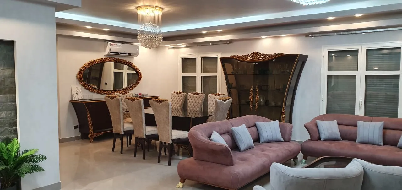Apartment for sale in Hyde Park in 6th settlement of 240 m² with 3 bedrooms