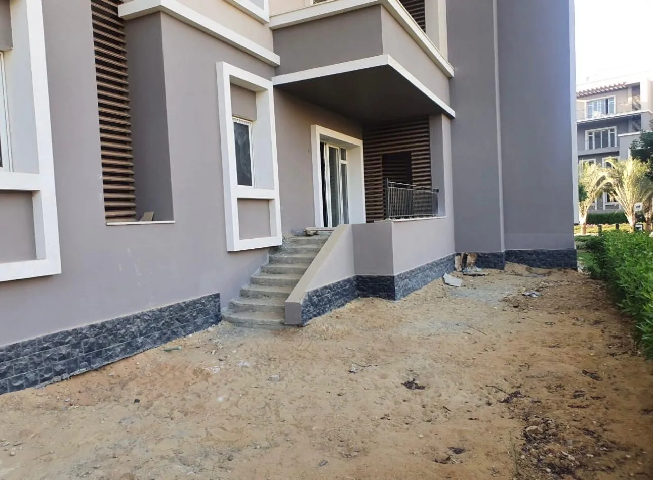 Apartment for sale in October Plaza in Northern Expansion of 253 m² with 3 bedrooms