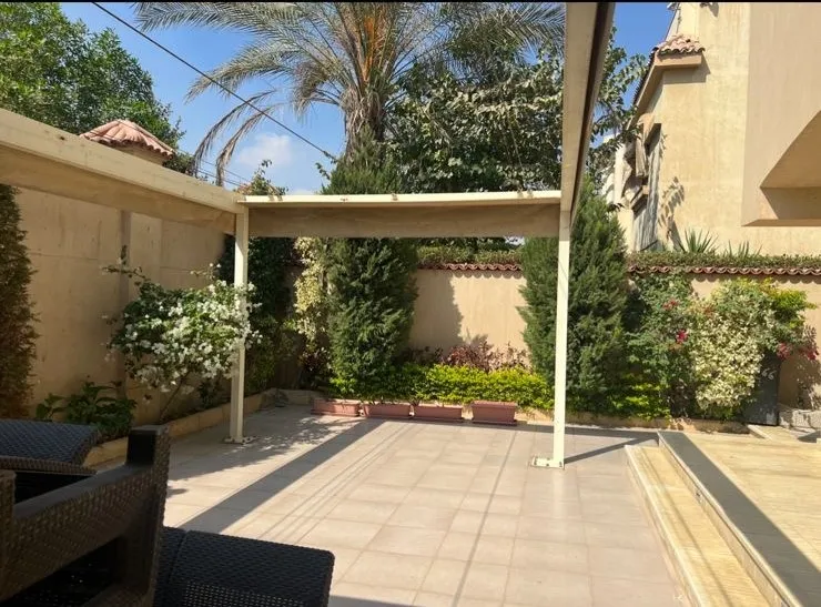 Townhouse for sale in Dara Gardens in 6th of October City of 360 m² with 5 bedrooms