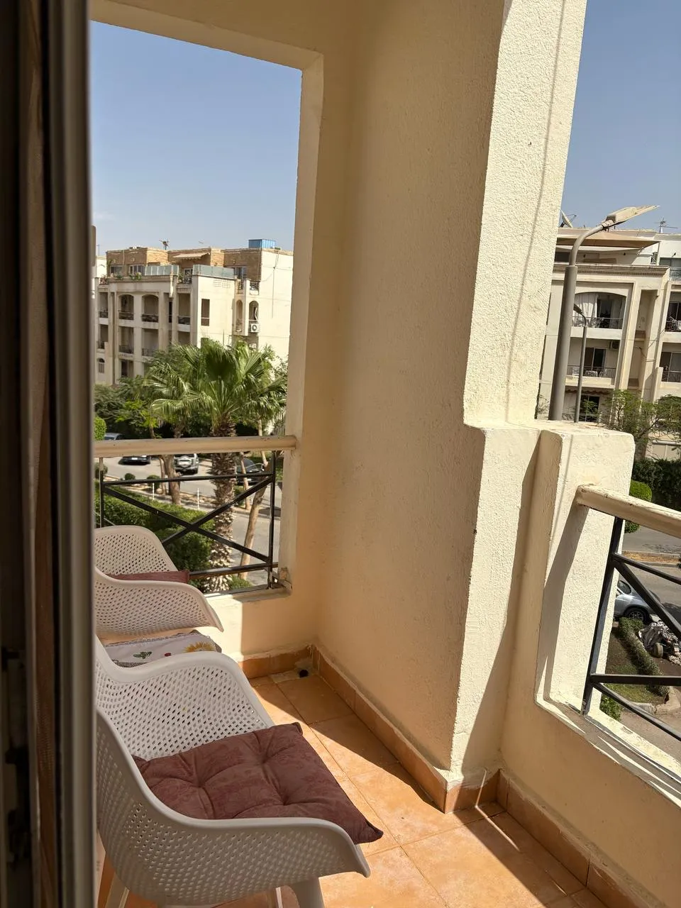 Apartment for sale in Catalan in New Capital City of 135 m² with 3 bedrooms