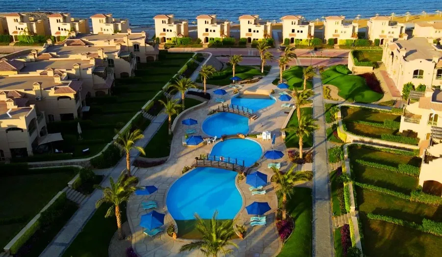 Chalet for sale in LA Vista 4 in Ain Sokhna of 140 m² with 3 bedrooms