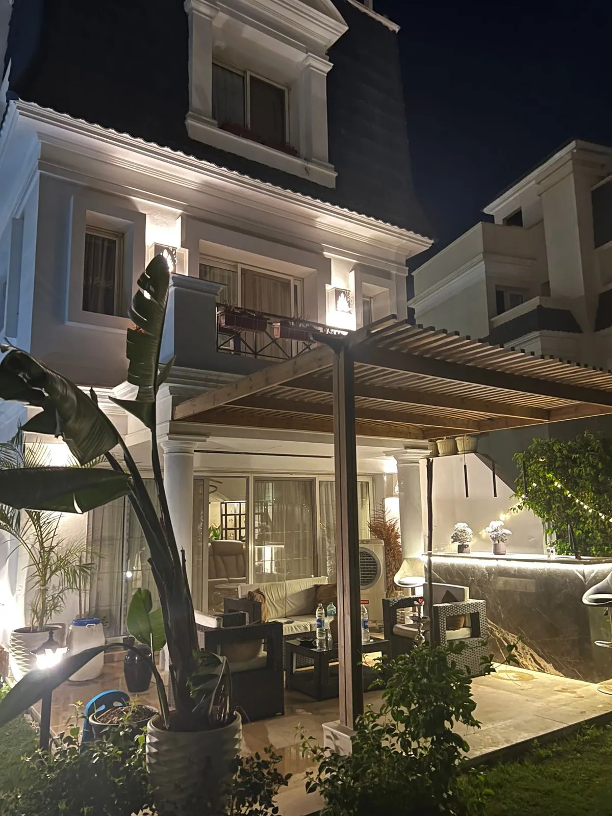 Villa for sale in Mountain View Chillout Park in Northern Expansion of 332 m² with 5 bedrooms