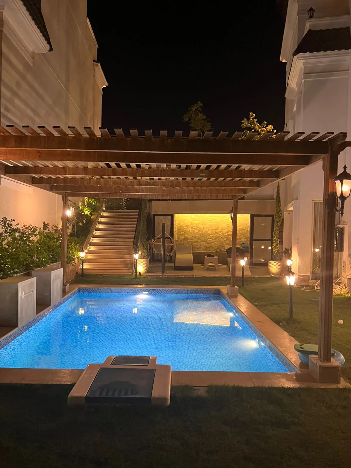 Villa for sale in Mountain View Chillout Park in Northern Expansion of 332 m² with 5 bedrooms