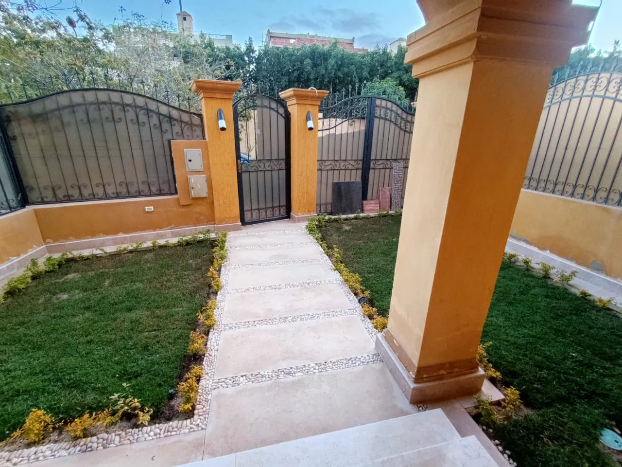 Townhouse for sale in La Terra in New Cairo of 293 m² with 4 bedrooms