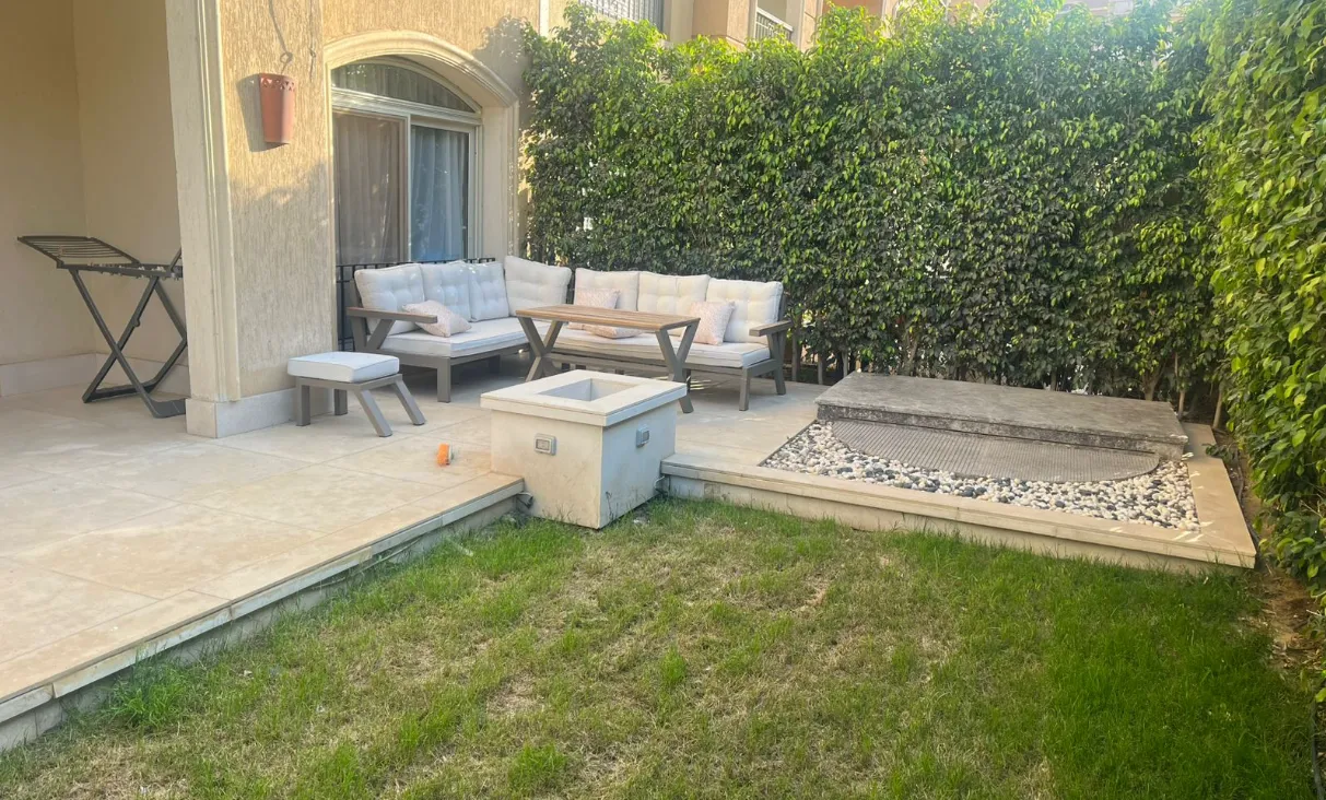 Apartment for sale in Stone Residence in New Cairo of 155 m² with 2 bedrooms