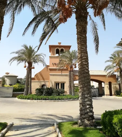 Townhouse for sale in Swan Lake West in 6th of October City of 204 m² with 3 bedrooms
