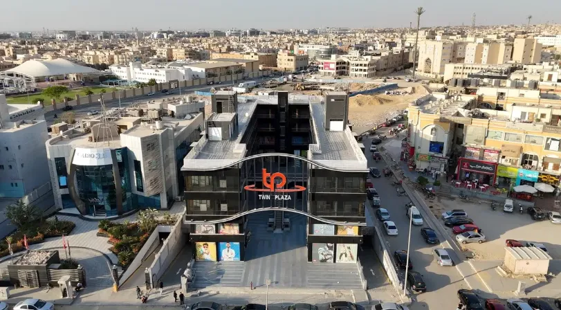 Retail for sale in Twin Plaza in 6th of October City of 20 m² with 0 bedrooms