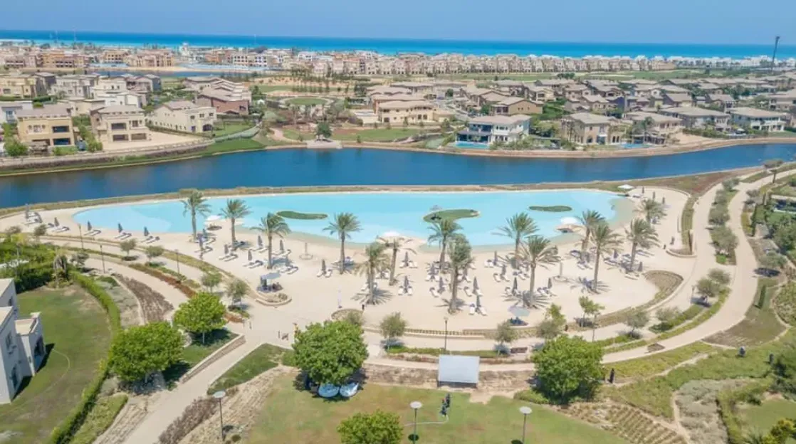 Chalet for sale in Marassi in Sidi Abdel Rahman of 127 m² with 2 bedrooms