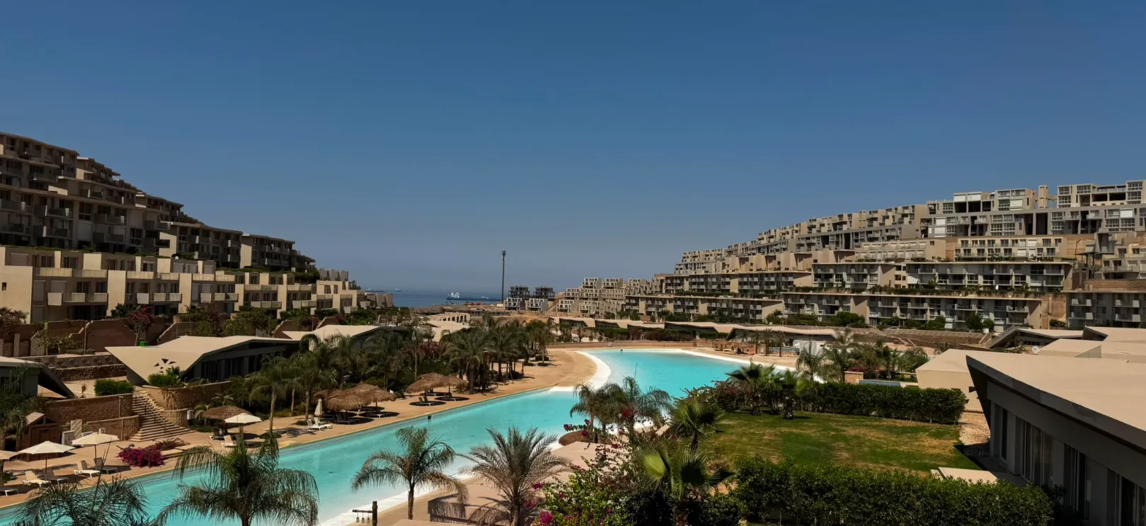 Chalet for sale in Il Monte Galala in Ain Sokhna of 175 m² with 3 bedrooms
